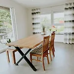 100 Qm Im Weindorf - Balkon/garage شقة Aspisheim