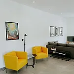 100 Qm Im Weindorf - Balkon/garage