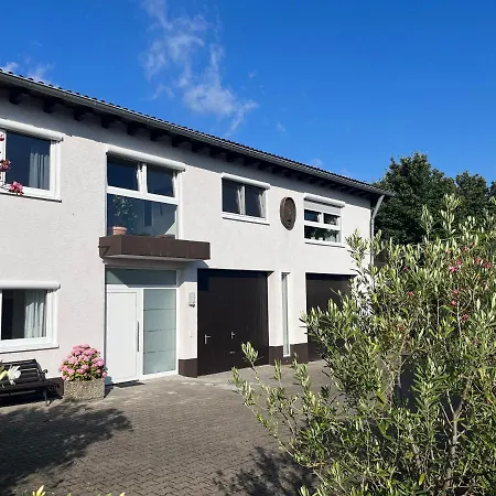 100 Qm Im Weindorf - Balkon/garage Apartment