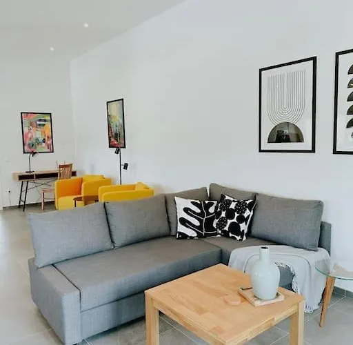 Apartment 100 Qm Im Weindorf - Balkon/garage Aspisheim