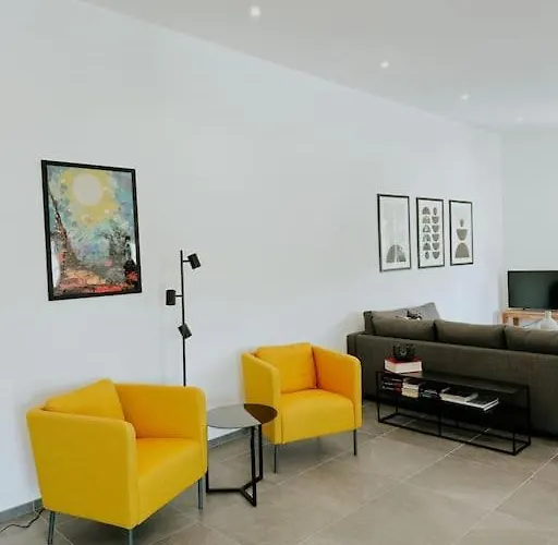 100 Qm Im Weindorf - Balkon/garage